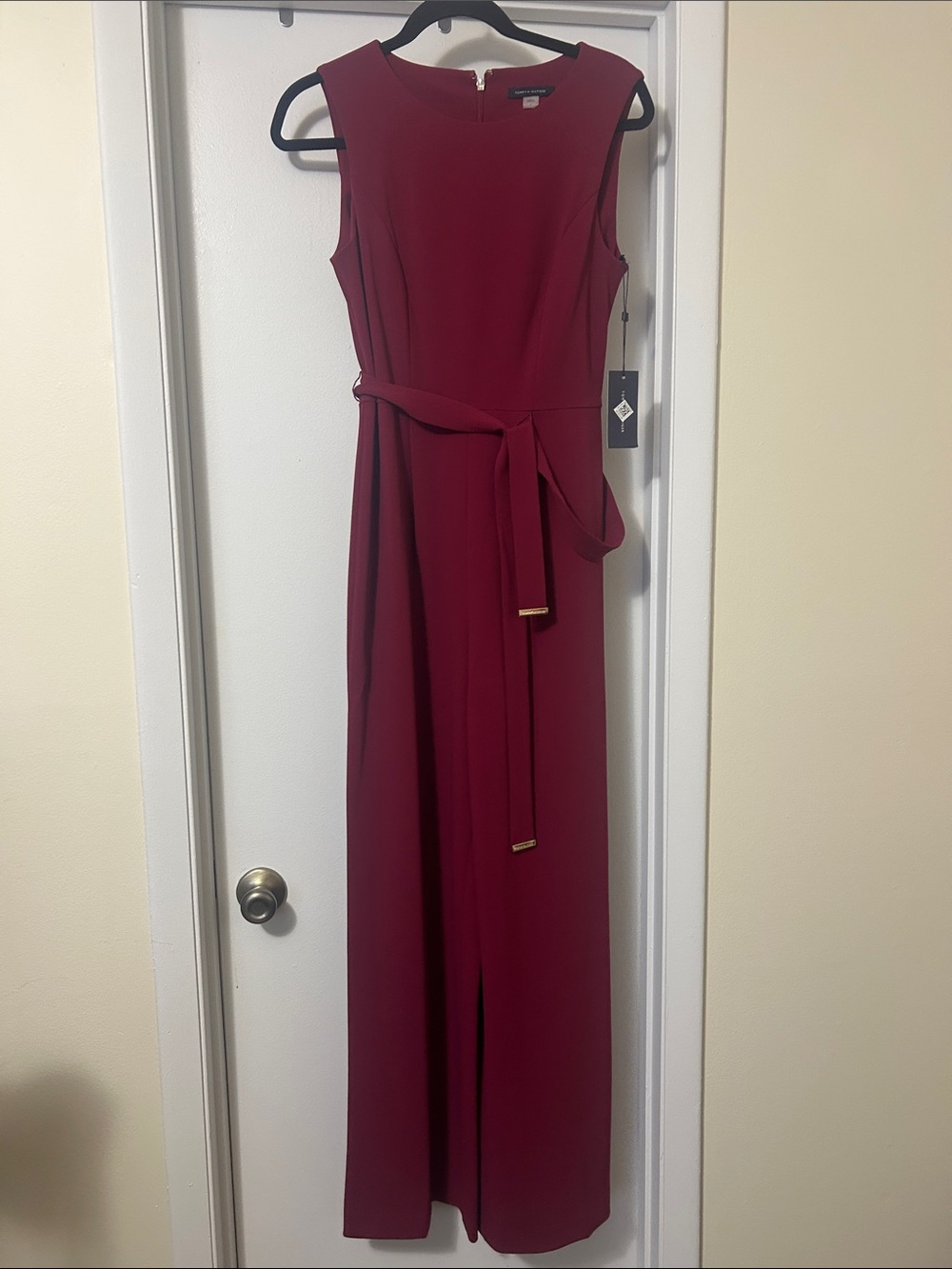 Sleeveless Wine Red Belted jumpsuit